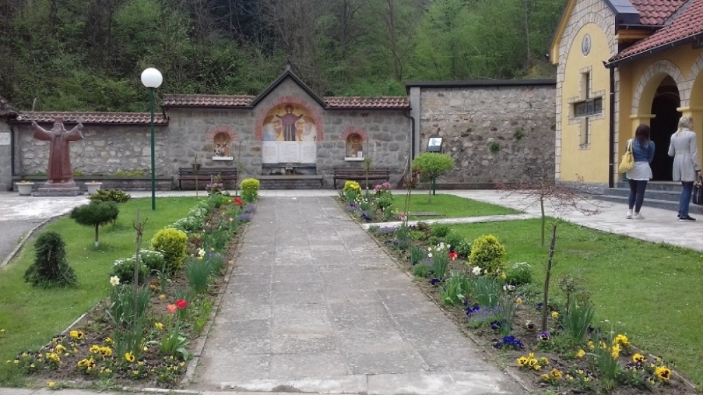 Manastir Rača