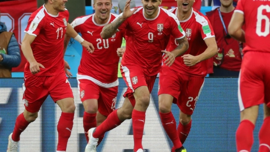 Reprezentacija Srbije slavi gol