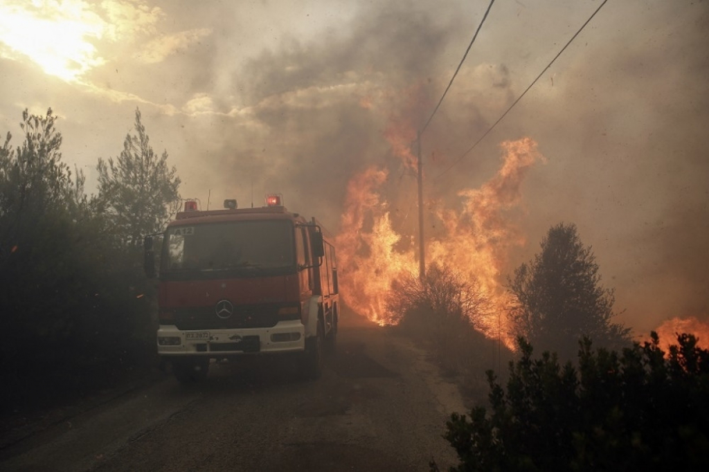Požar besni u Grčkoj