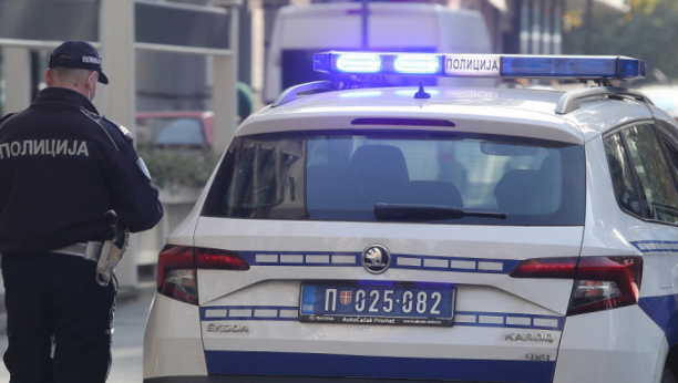 VOZIO PIJAN, PA UDARIO KOLIMA ČOVEKA Policija uhapsila bahatog vozača u Zrenjaninu