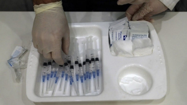 Brazil dobija 3 miliona doza vakcina kojima uskoro ističe rok