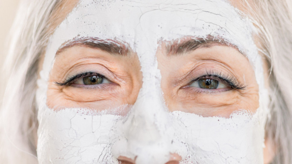 Izbrišite godine sa lica: Umanjite bore i staračke pege pomoću ove čudotvorne maske