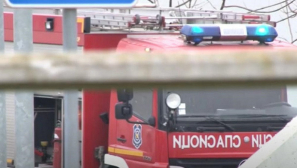 Izbila dva požara u Beogradu, dramatično na Čukarici, jedva izvukli ženu iz plamena