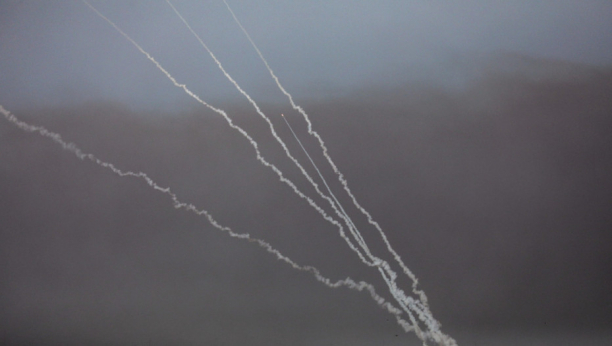NAPAD NA AERODROM Hamas ispaljuje rakete na Izrael
