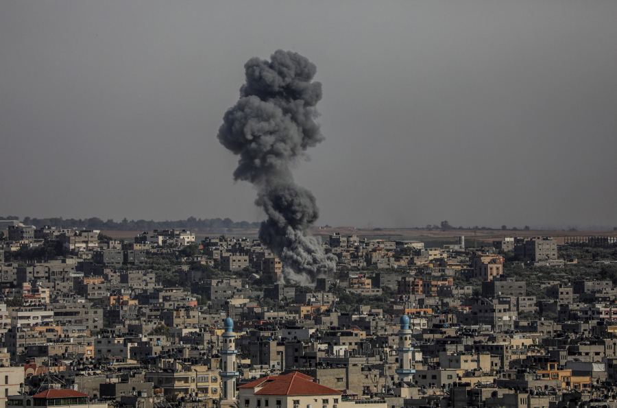 Vanredno stanje u Izraelu rakete lete na sve strane, broj žrtava raste