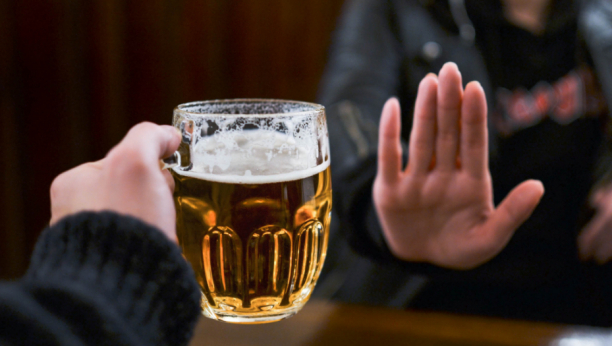 ŠOKANTNO OTKRIĆE NAUČNIKA Konzumiranje alkohola štetno, samo do 40. godine