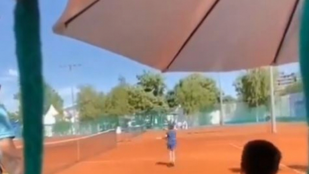 TOOO, BOLJI JE OD TATE! Noletov sin igrao tenis, a on ga bodrio sa klupe! (VIDEO)