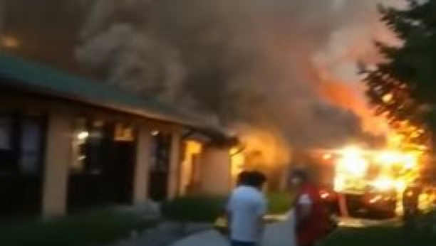 Stravičan požar gutao kuće u Sopotu, četiri osobe povređene!
