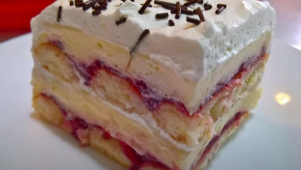 NAJBRŽA KAPRI TORTA - Kombinacija fila od višanja i vanile probudiće sva čula! (VIDEO)