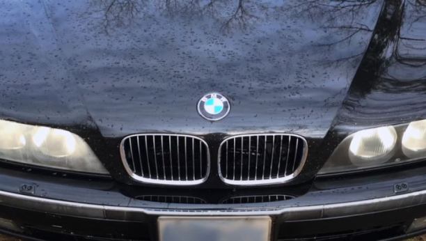 LAJT ŠOU STIŽE IZ BMW Pritiskom na dugme menjate boju automobila