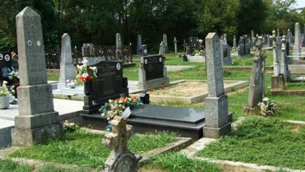 U SUBOTU SU ZADUŠNICE Važno obaveštenje JKP Pogrebne usluge za sve građane koji odlaze na groblje