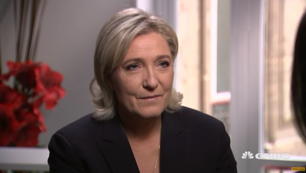 FRANCUSKA PALA NA DNO Napadnuta Marin Le Pen! (VIDEO)