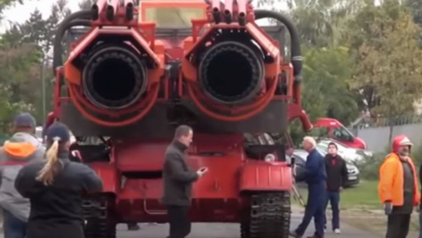 JOŠ JEDNA RUSKA ZVER: Najmoćnije vatrogasno vozilo na svetu - "Veliki vetar"