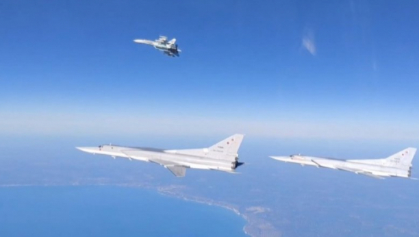 GRMI IZNAD CRNOG MORA Ruska vojska pokazala zube letom bombardera (VIDEO)