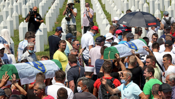 GIDEON GRAJF KATEGORIČAN: U Srebrenici nije bilo genocida, ovaj termin ne treba koristiti olako!