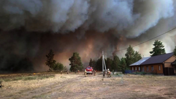 STOTINE SELA I GRADOVA POKRIVENO DIMOM Požari zahvatili hektare u Rusiji