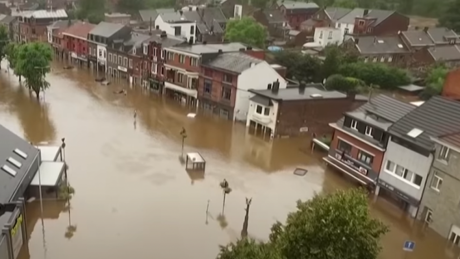 EVROPA RAZORENA Zastrašujući snimci iz vazduha, evo gde je najgora situacija sa poplavama! (FOTO/VIDEO)