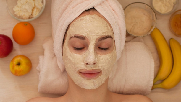 Prirodna maska za lice: Potpuno oporavlja kožu, a rezultati su vidljivi odmah nakon prve upotrebe!