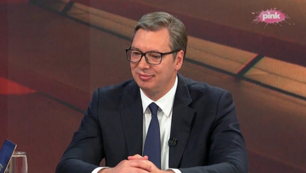 STIŽU PARE Vučić najavio - Još 20 evra građanima u decembru