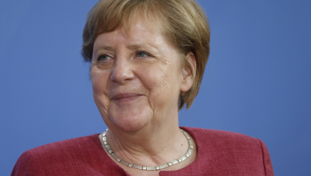 ŠTA ĆE BITI SA NEMAČKOM? Merkelova otkrila sa kim nikada ne bi formirala koaliciju!