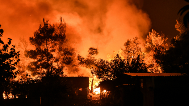 EVAKUACIJA U KALIFORNIJI Požar Diksi se širi, izdato upozorenje stanovnicima