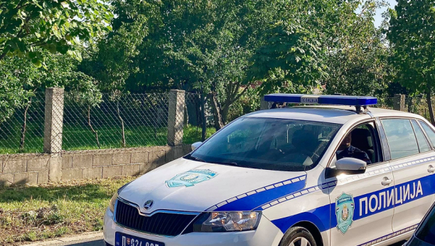 POLICIJSKA POTERA KAO IZ AKCIONIH FILMOVA Ukrao ocu automobil iz servisa, pa od policije bežao preko polja pšenice