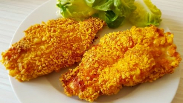 Hrskava piletina u čipsu sa tarator sosom – Fenomenalan ručak za 30 minuta