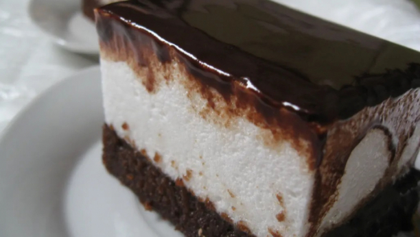 Mančmelou kolač - Vrhunski desert, sto puta ukusniji od kupovnog