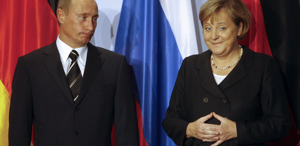 BES SE ŠIRI RUSIJOM! Merkel progovorila posle 7 godina ćutanja: Namerno sam prevarila Putina!