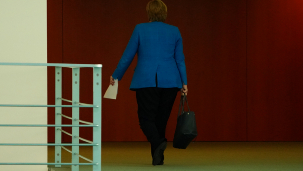 KRAJ JEDNE ERE Angeli Merkel zvanično prestao mandat kancelarke Nemačke