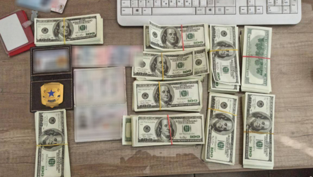 HAPŠENJE NA GRANIČNOM PRELAZU Zaplenjeno više od 99.000 falsifikovanih američkih dolara