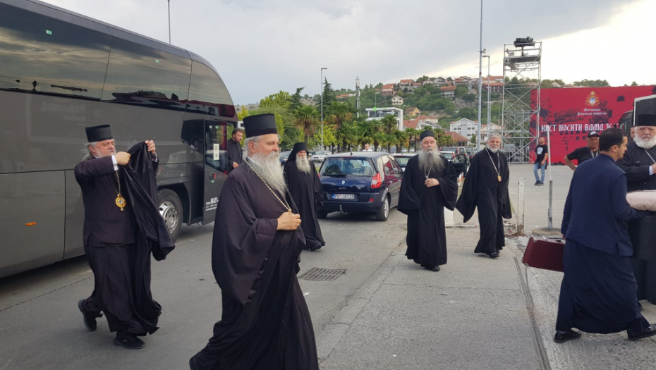 SRAMOTA! Otkazan odlazak sveštenstva na Cetinje