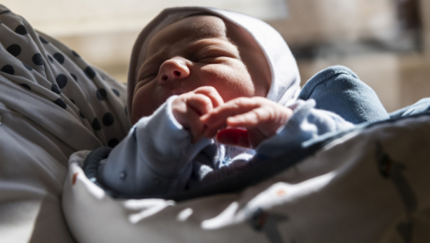 U BiH ZARAŽENA BEBA Korona virusom zarazilo se novorođenče staro devet dana
