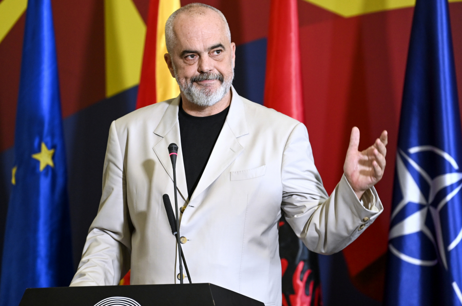 DA LI JE OVO PRVI KORAK KA STVARANJU VELIKE ALBANIJE? Rama kandiduje Pacolija za predsednika Albanije