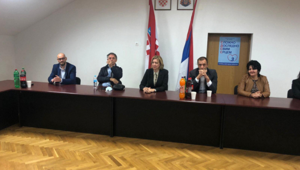 MILORAD PUPOVAC Važno da svi Srbi izađu u nedelju na izbore