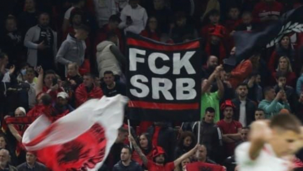 FOTO UBOD Šta se krije iza provokativnog transparenta "FCK SRB" na sinoćnjoj utakmici Albanija-Poljska