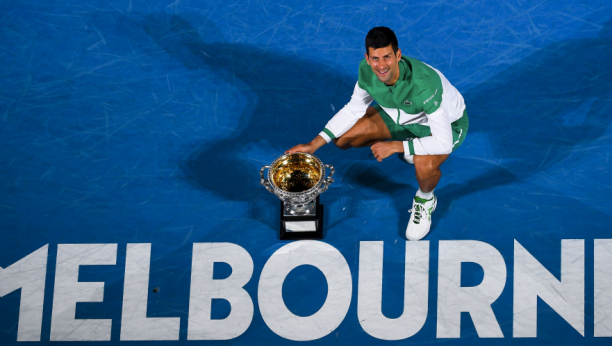 NOVAK UŽIVA U ZIMSKIM ČAROLIJAMA! Evo gde najbolji teniser sveta kuje planove za Australijan open! (FOTO)