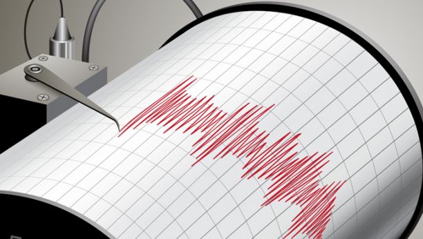 "CEO KREVET MI SE TRESAO" Zemljotres u Velikoj Britaniji, građani uznemireni!