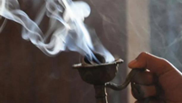 KAĐENJE KUĆE OBAVLJAJTE REDOVNO: Evo zašto je ritualni običaj belim dimom važan za svaki hrišćanski dom
