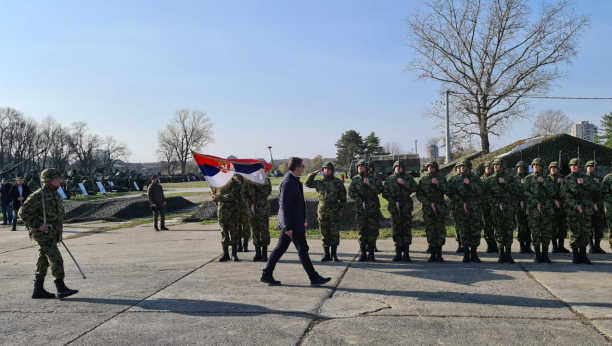 POČELO PRIJAVLJIVANJE ZA VOJNI ROK Nakon obuke mogućnost karijere u srpskoj armiji, evo kolika je početna PLATA