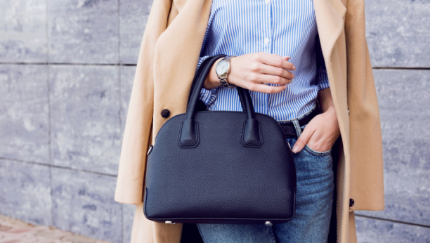 Šta uvek nosite sa sobom? Sadržaj torbe otkriva dosta o ženi koja je nosi