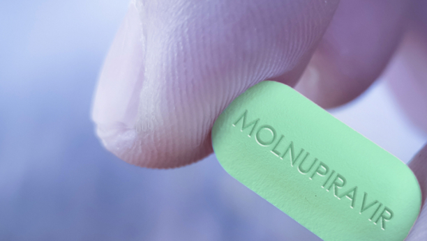 Agencija za lekove odobrila "Molnupiravir": Evo kada će biti dostupan i ko će moći da ga koristi