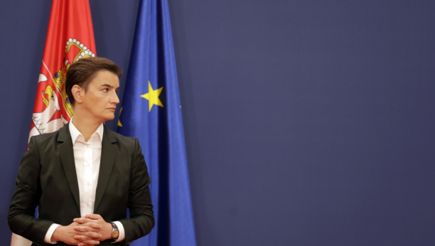 Premijerka Brnabić razgovarala sa predstavnicima Unije mladih SNS o referendumu