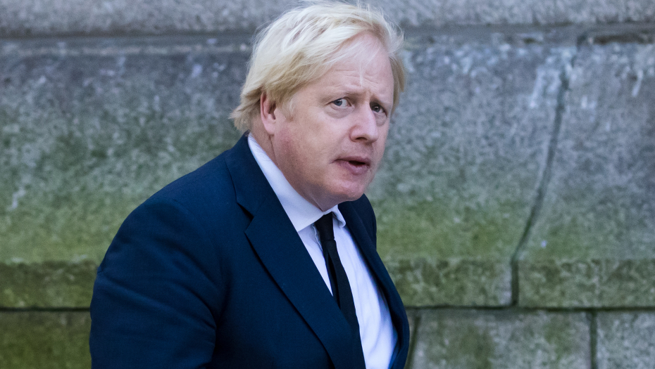 PUCA VLADA VELIKE BRITANIJE Totalni raspad u Londonu, čak osam ministara napustilo Borisa Džonsona