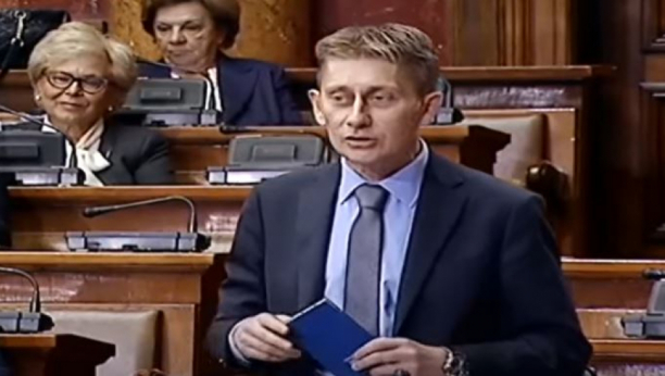 Martinović: Vučić je pobedio, vodi narodnu politiku
