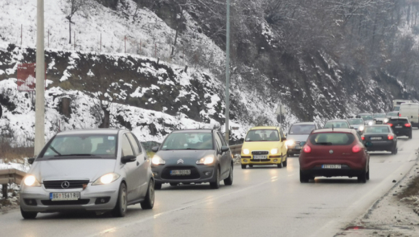AMSS UPOZORAVA VOZAČE Evo gde se očekuje pojačan saobraćaj i gužve u popodnevnim satima