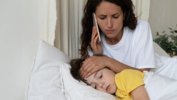 NJIH NE SMETE DA IGNORIŠETE Ovi simptomi omikrona kod dece su opasni, zahtevaju hitnu reakciju lekara!