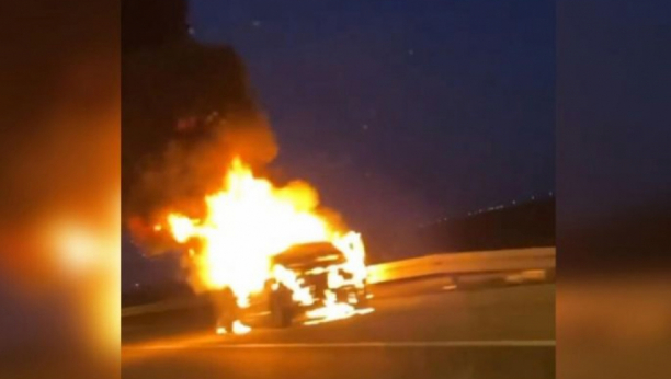 BUKTINJA NA ZRENJANINSKOM PUTU Zapalio se automobil, mladić zadobio teške povrede