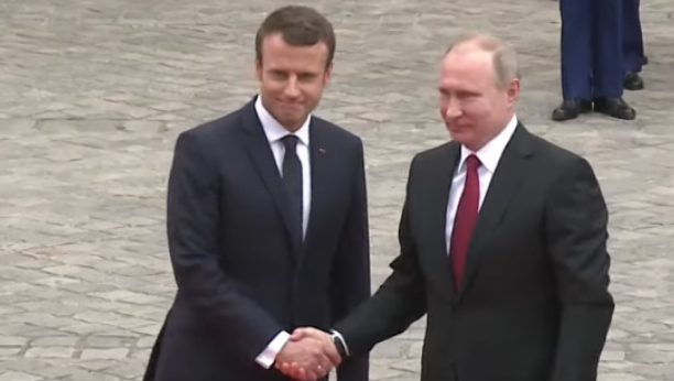 PESKOV JE POTVRDIO: Putin i Makron razgovarali telefonom skoro dva sata, a evo kakva je uloga francuskog predsednika