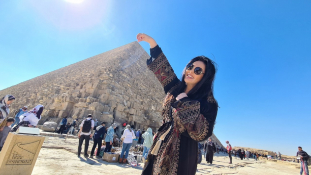 SPOJILI POSAO I ZADOVOLJSTVO! Dragana i Toni uživaju u magičnom Egiptu, a fotografije pevačice i njenog supruga oduzimaju dah! (FOTO)
